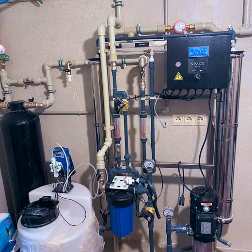 Система очистки воды с обратным осмосом